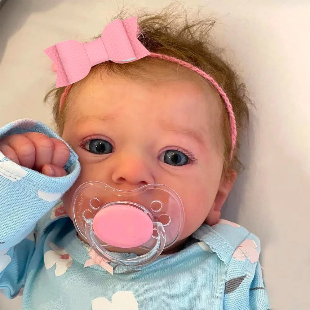 Bebê Reborn de Silicone Alice Cheirinho Suave e Toque Natural